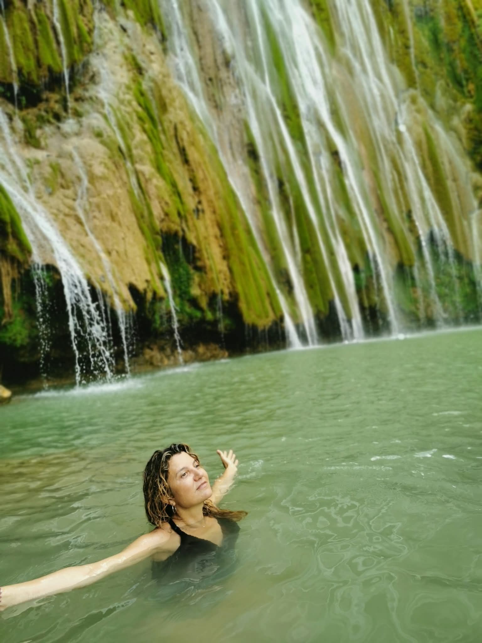 Private El Limón Waterfall Hike for 2, with Buffet Lunch gallery image