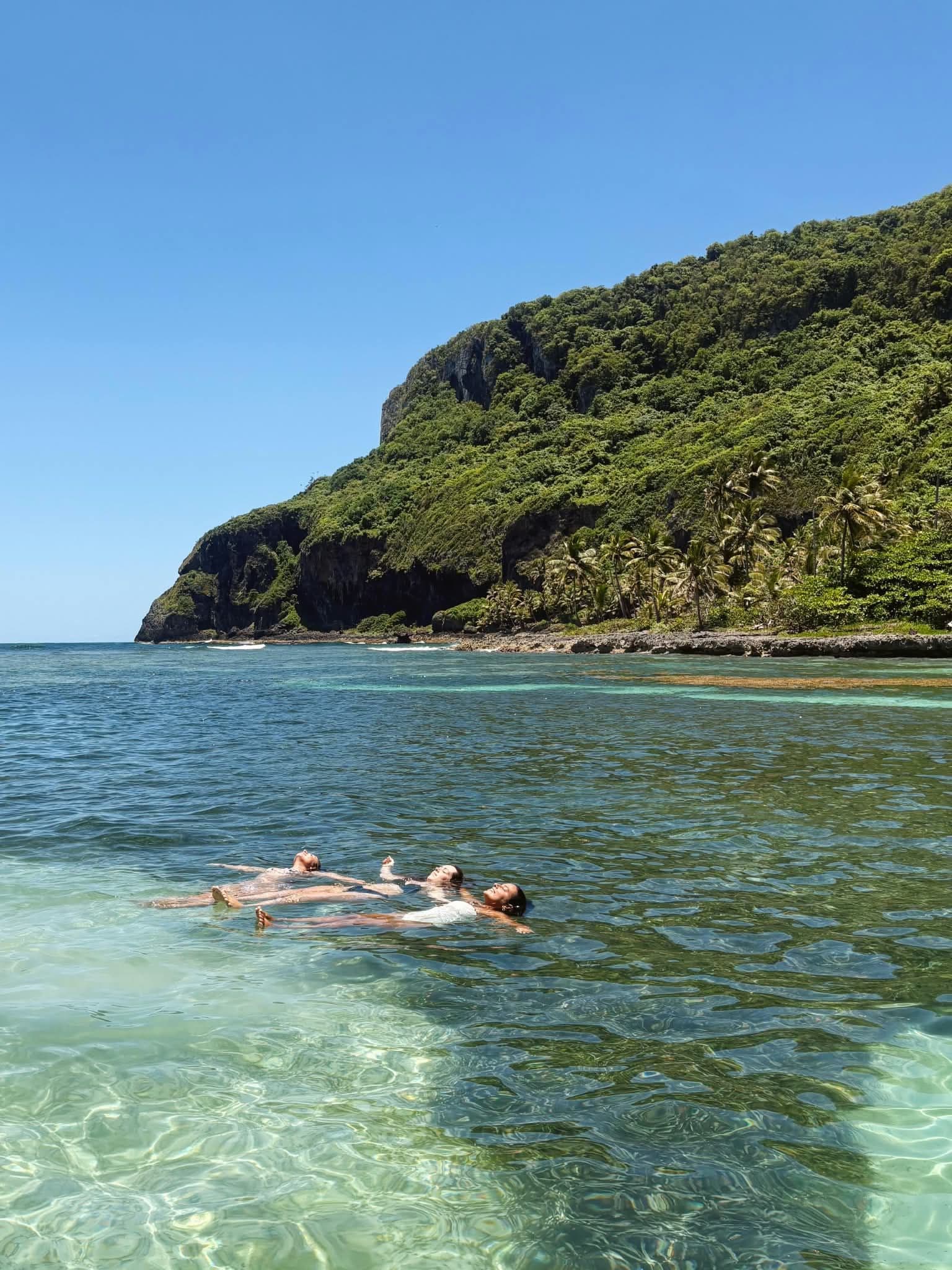 Private Boat Tour to Playa Frontón and Playa Madama with Fresh Fish Cooked on the Beach
