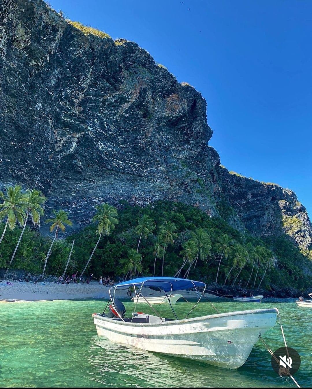 100% Private Boat Tour for 2 People to Playa Frontón with Fresh Fish Cooked on the Beach gallery image