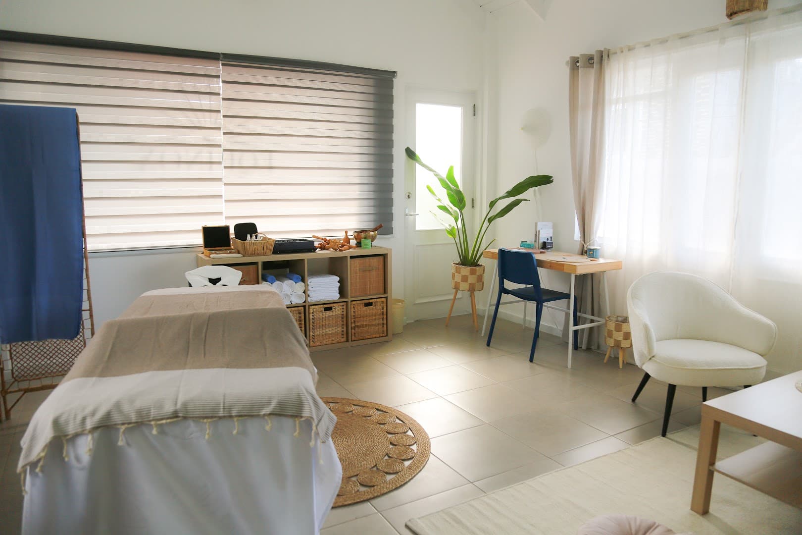 Massage & Therapy at Equinox Studio, Las Terrenas