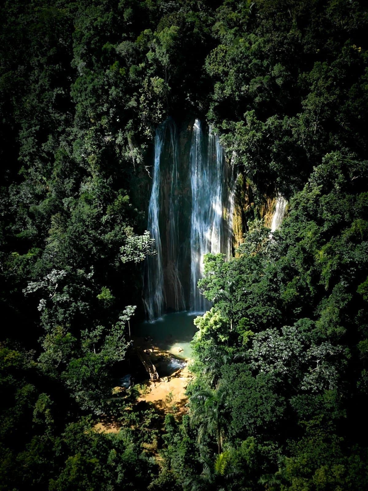 Cascada El Limón, Visita a Familia Local y Pueblo de Samaná gallery image