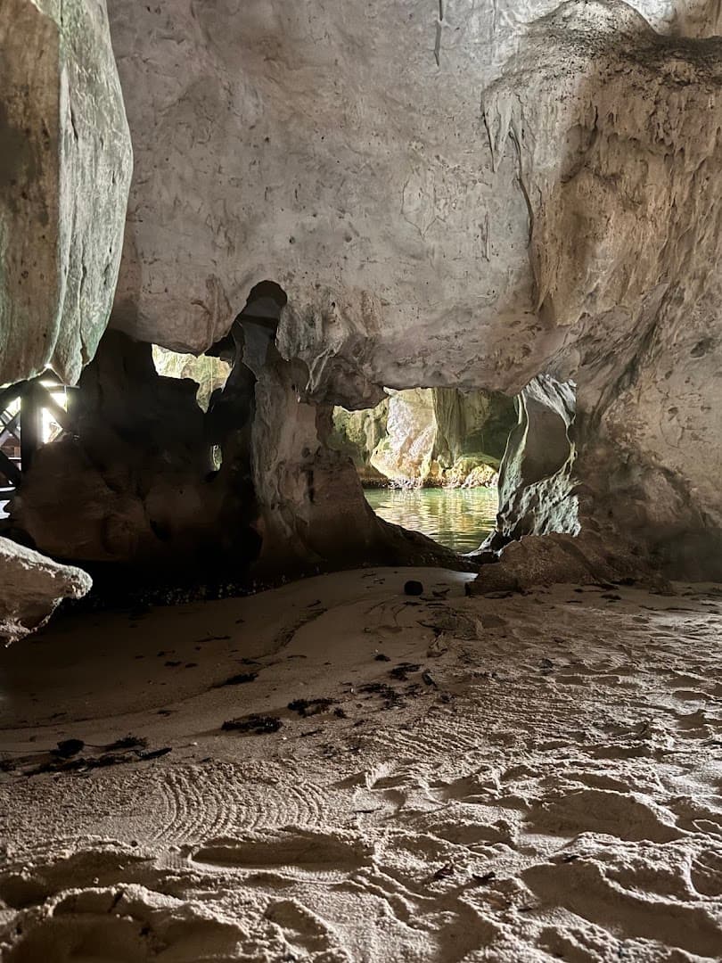 Los Haitises y Paraíso Caño Hondo — Viaje Privado gallery image