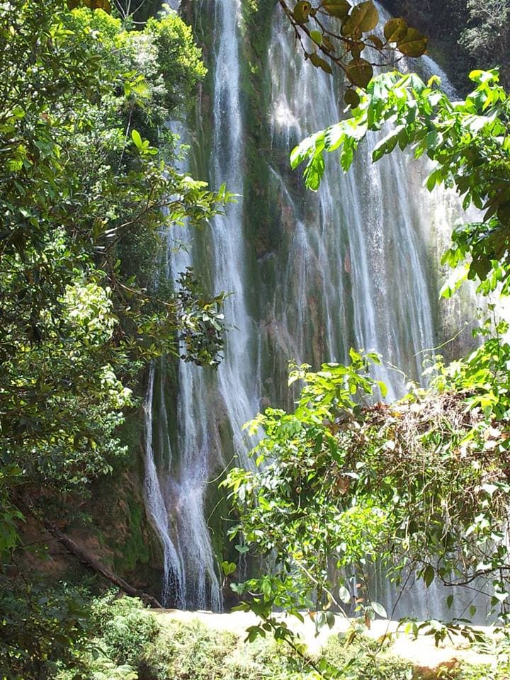 Cabalgata a la Cascada de El Limón desde Parada la Manzana