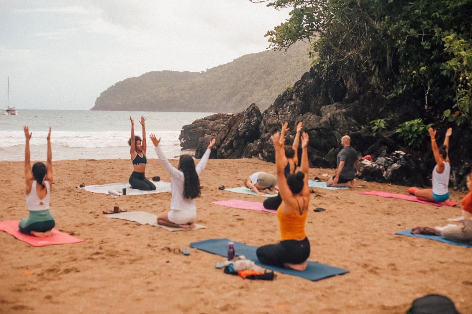 Yoga y Meditación con Sonido con Indhira Gil Cueto, Samaná gallery image