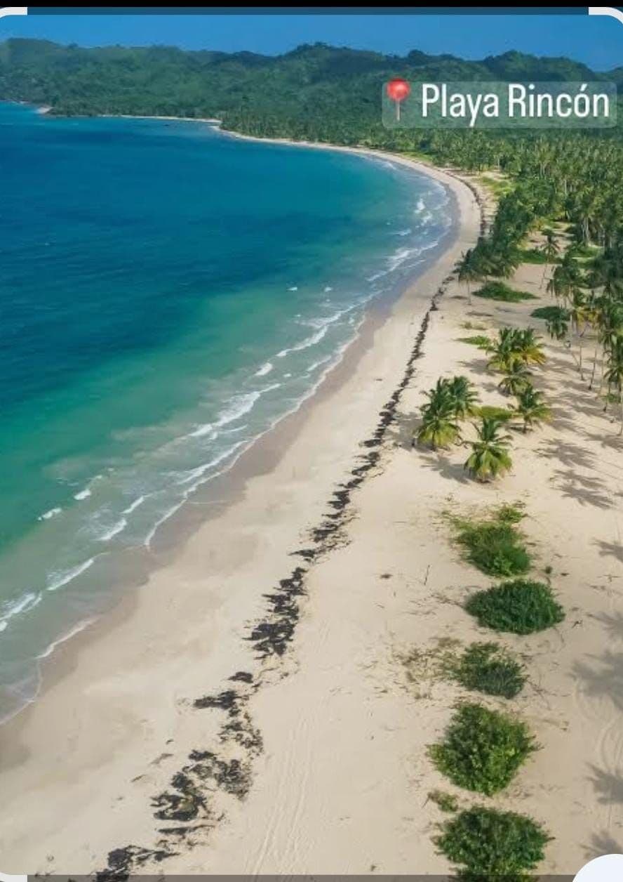 Four Famous Beaches by Boat: Frontón, Madama, Playita and Rincón gallery image