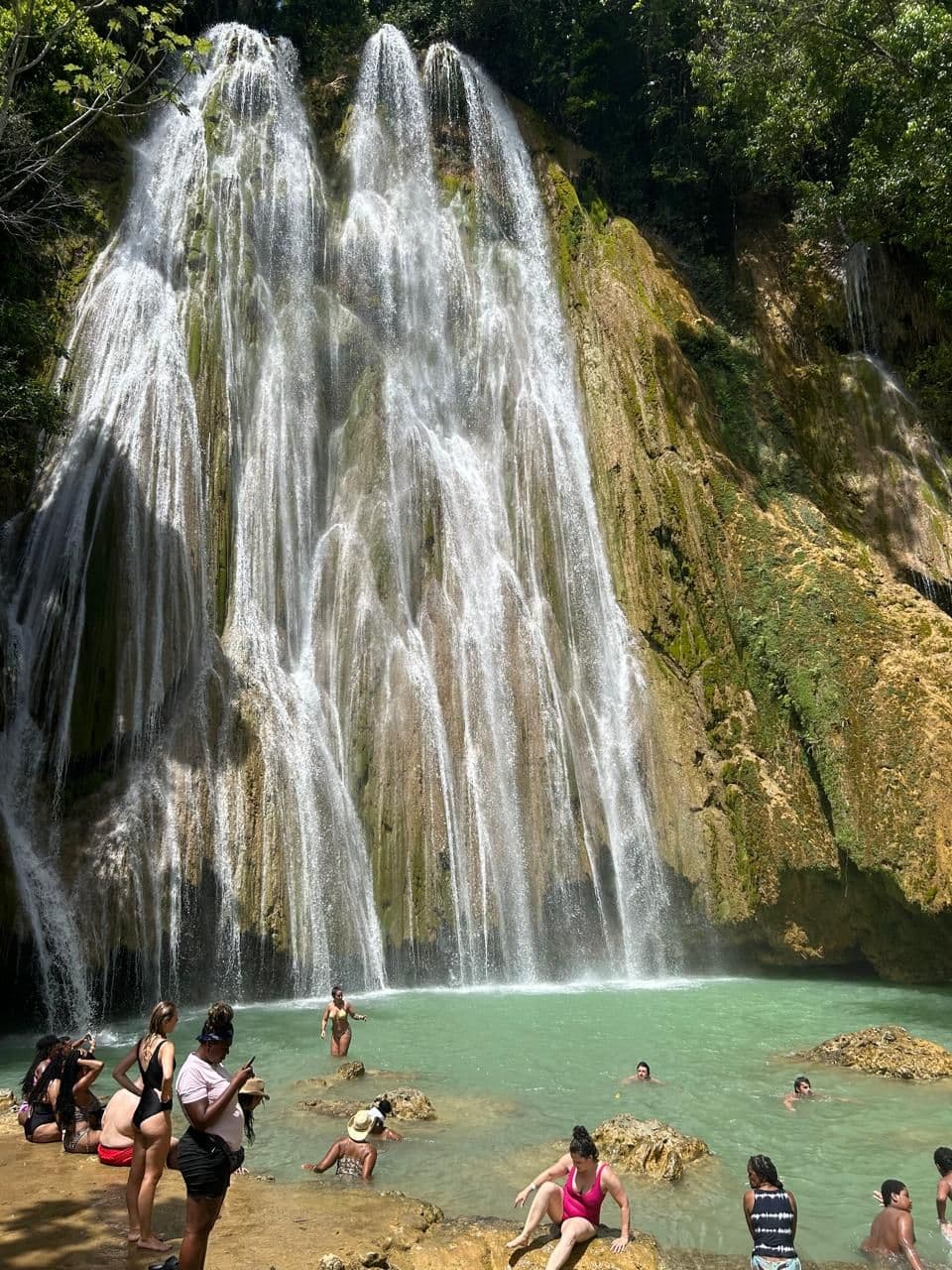 El Limón Waterfall on Foot, with Lunch — Half Day gallery image