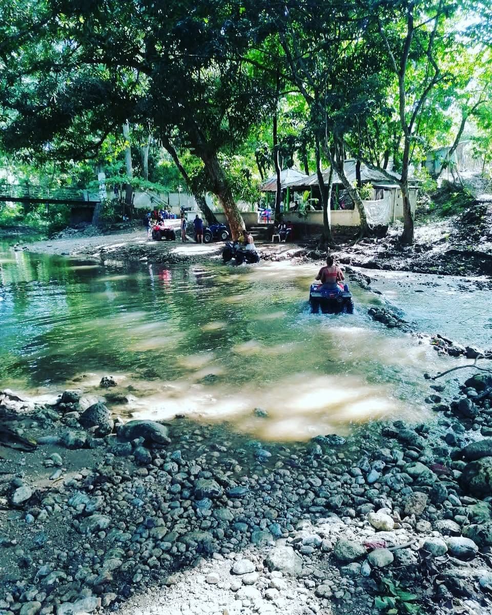 Día de Montaña en Quad y Buggy — Ruta del Café, Buffet Dominicano y Tu Elección de Cascada o Playas