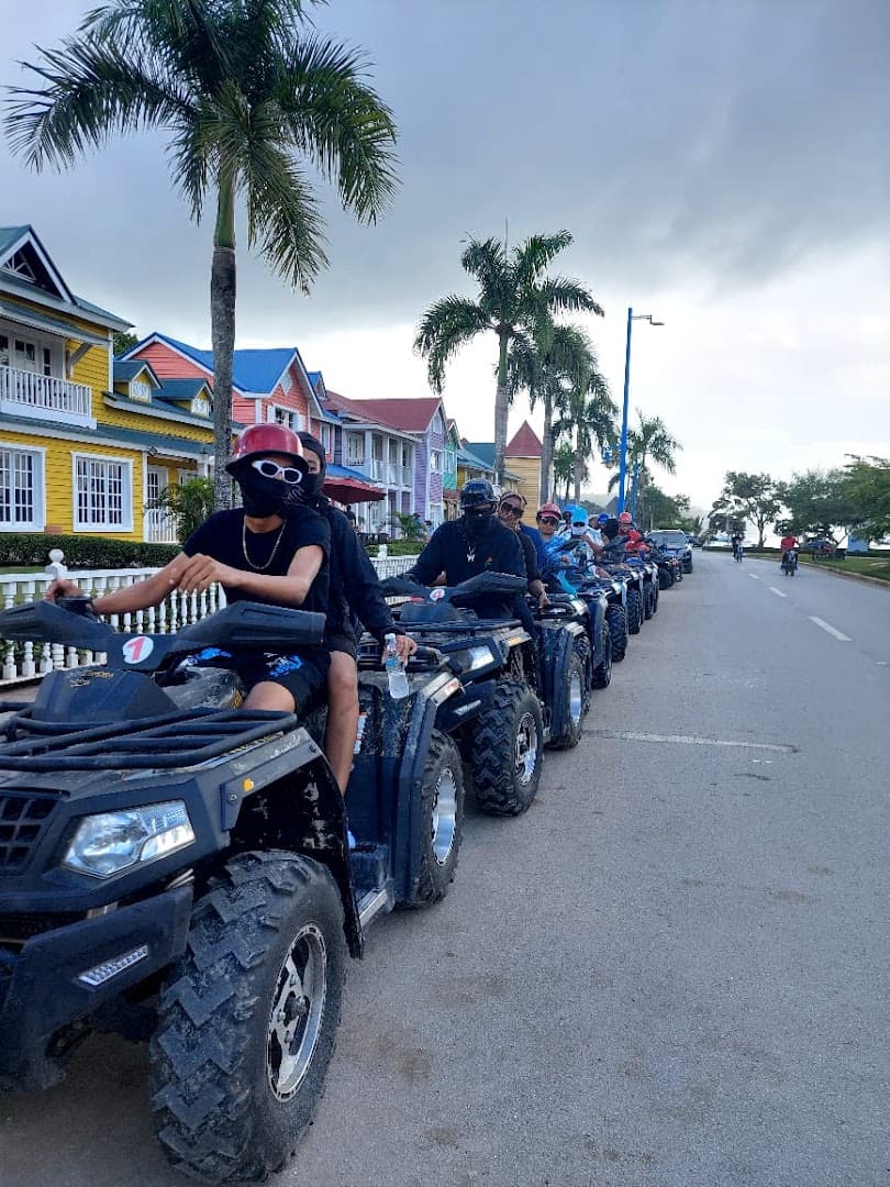 Scooter & Motorbike Rental — Samaná