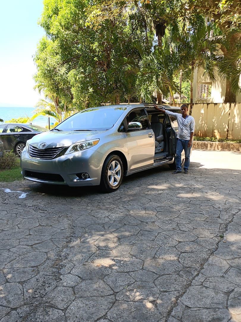 Taxi & Airport Transfers — Samaná gallery image