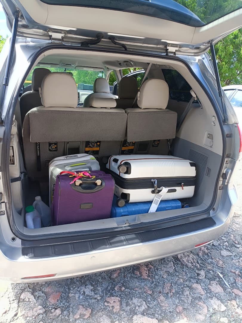 Taxi & Airport Transfers — Samaná gallery image