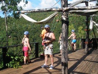 Tour privé de tyrolienne à Samaná avec baignade à la cascade Lulú