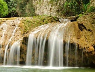 Tour privé de tyrolienne à Samaná avec baignade à la cascade Lulú gallery image