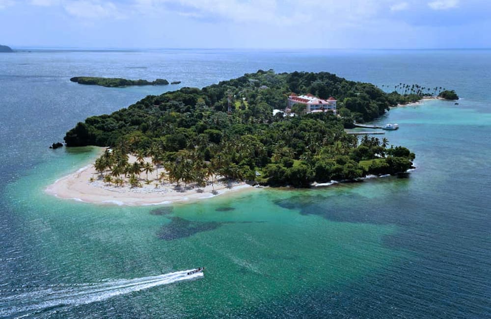 Cayo Levantado (Bacardi Island) Day Trip from Samana Port with DDD gallery image