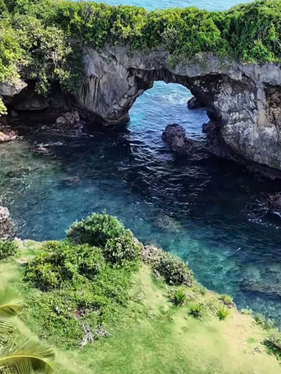 Playa Rincón, Caño Frío y La Hondonada en Taxi gallery image