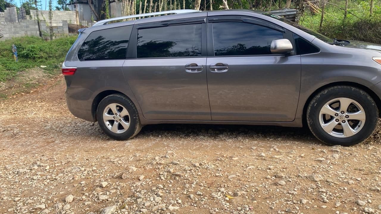 Samuel Taxi Service - Las Galeras gallery image