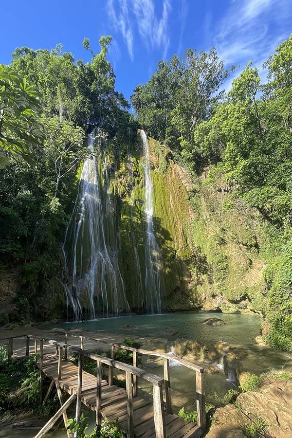 El Limón Waterfall Hiking Adventure